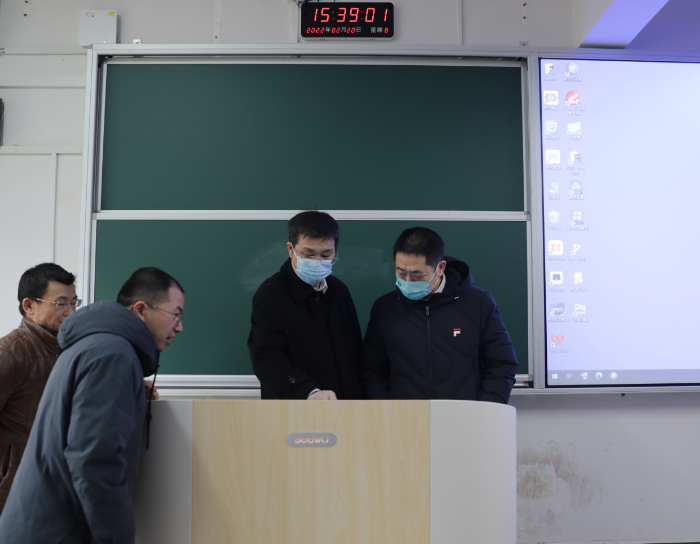 Beat365中文官方网站领导检查指导开学前准备工作