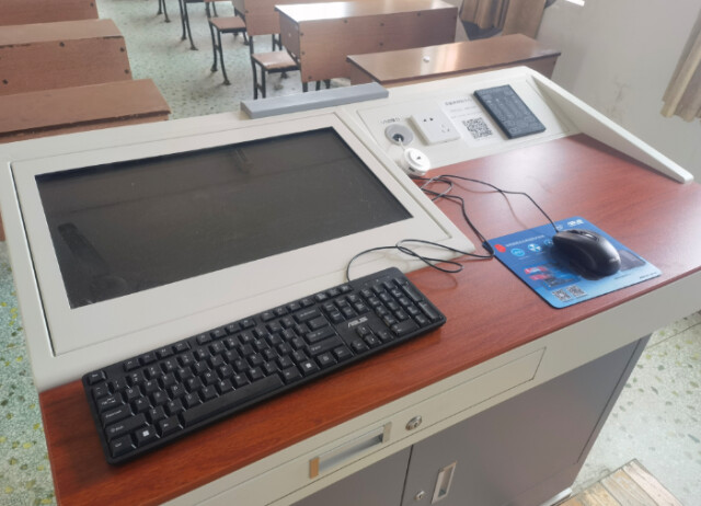 以学生为中心,竭力改善教学条件——Beat365中文官方网站多媒体教室完成整体更新迭代